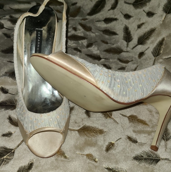 Cocktail/Wedding/Party/special occasion heels gold and beige - Picture 3 of 3